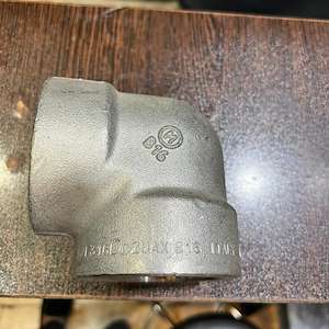 بازرگانی اعتماد (اتصالات فشارقوی) زانوی مگا ایتالیایی ۲ اینج ساکت ۶۰۰۰